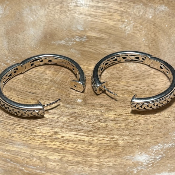 *SOLD* Scott Kay Basket Weave Hoop 925 Sterling Silver Earrings - Picture 9 of 16